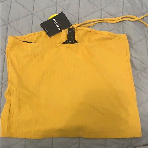 Crop top - Picture 2 of 2